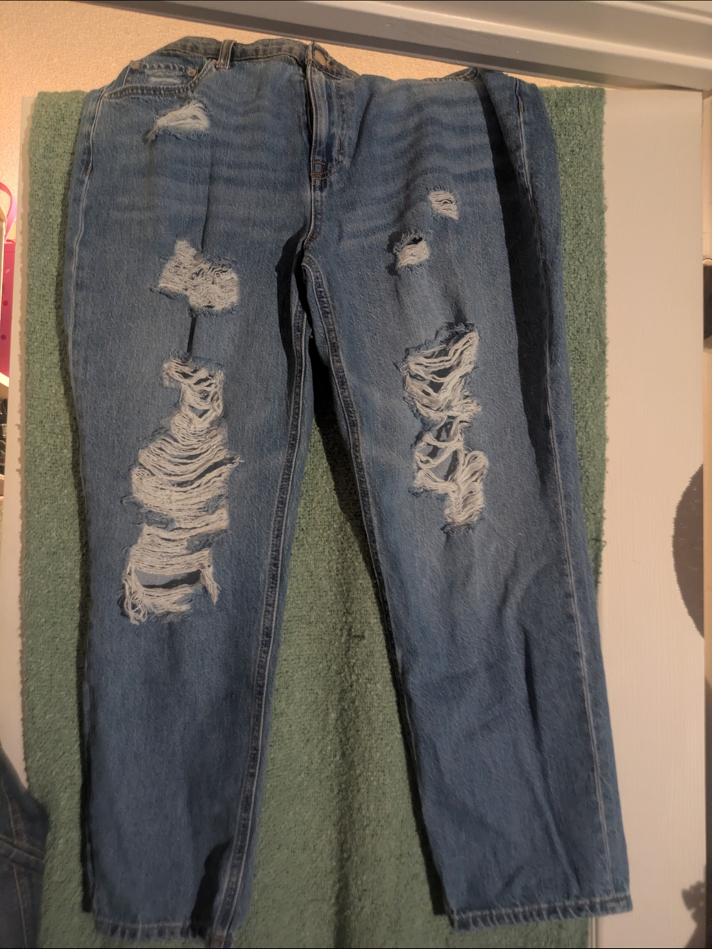 Aeropostale Light Wash Ripped Boyfriend Jeans
